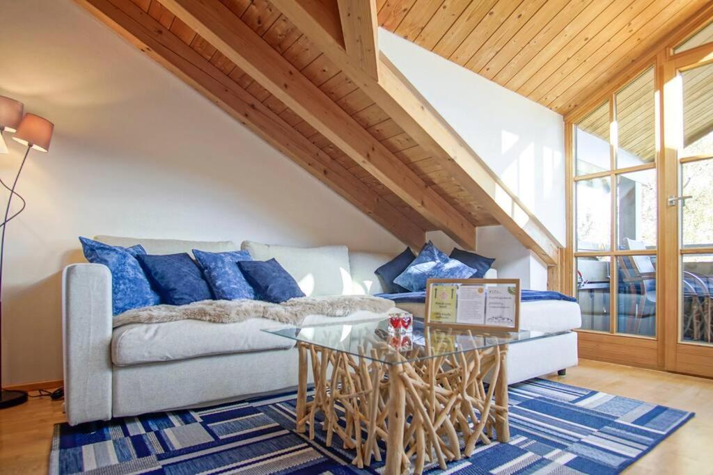 Luxury Living Near Weissensee +Balcony +Netflix 福森 外观 照片