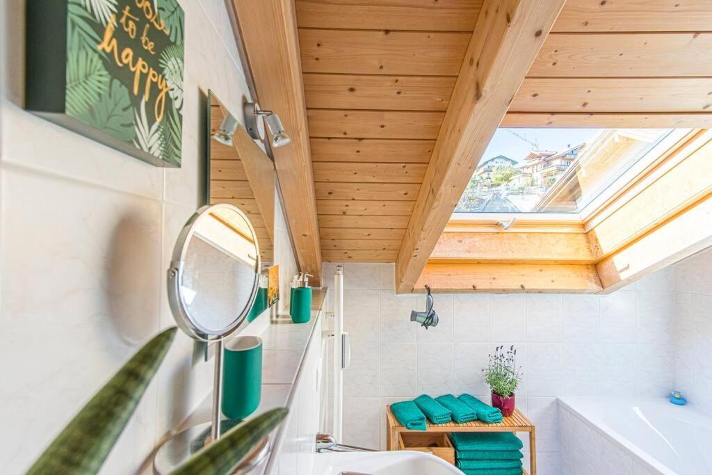 Luxury Living Near Weissensee +Balcony +Netflix 福森 外观 照片